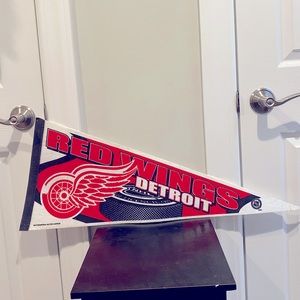 Vintage Detroit Red Wings Pennant